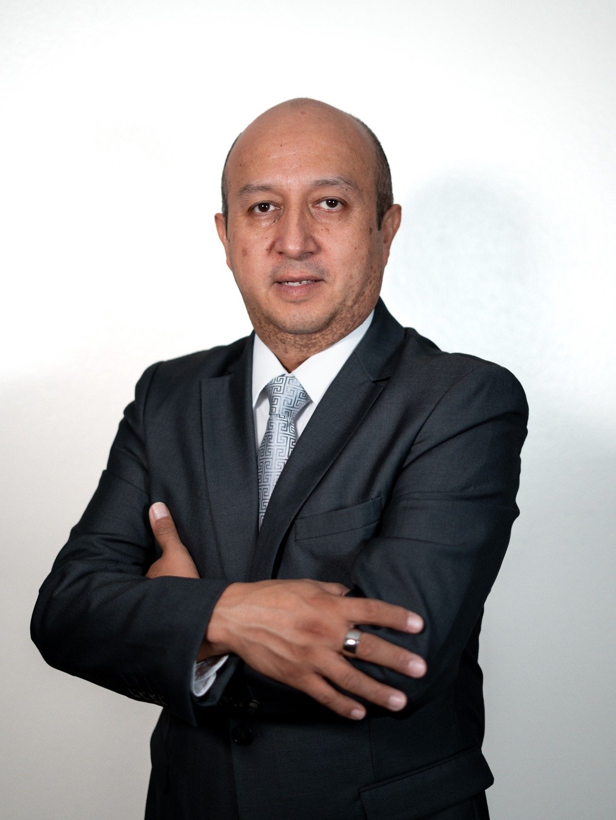 Retrato profesional de Alfonso Ríos